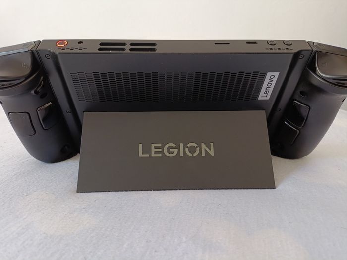 Lenovo Legion Go | AMD Ryzen Z1 Extreme | RAM16GB - SSD 512GB-Windows11 - photo numéro 7
