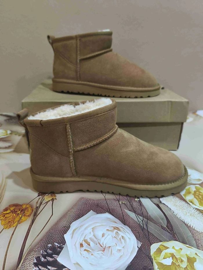Ugg Classic Mini Taille 39 - photo numéro 3