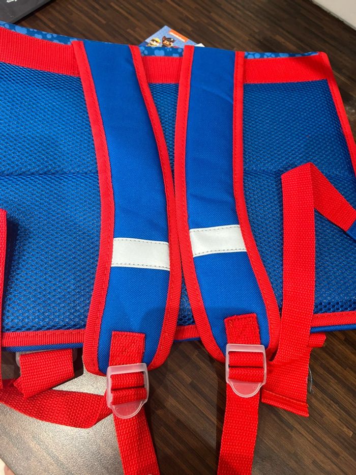 Cartable 38cm Pat patrouille bleu et rouge NEUF - photo numéro 5