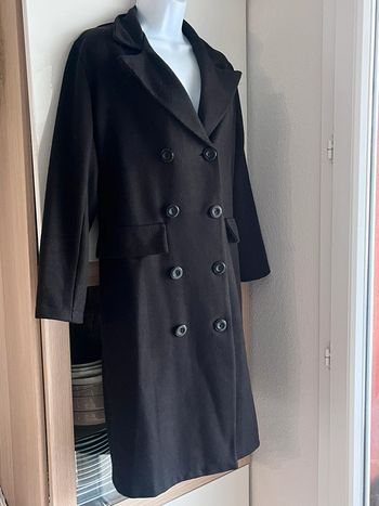 Manteau droit noir double boutonnage