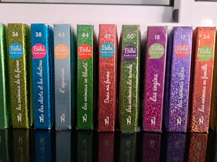 Très gros lot de livre à  toucher langue au chat - photo numéro 4