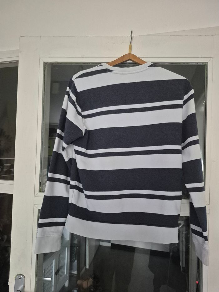 Pull Lacoste - photo numéro 2