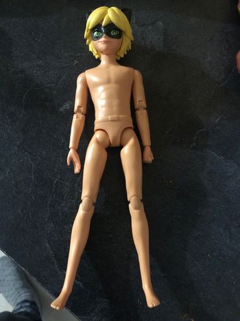 Figurine chat noir lady bug