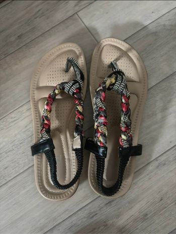 Nu pied