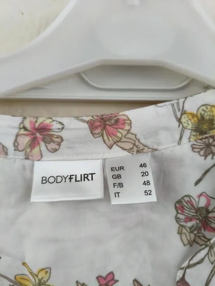 Chemisier fleuri - Bodyflirt - taille 48 - photo numéro 3