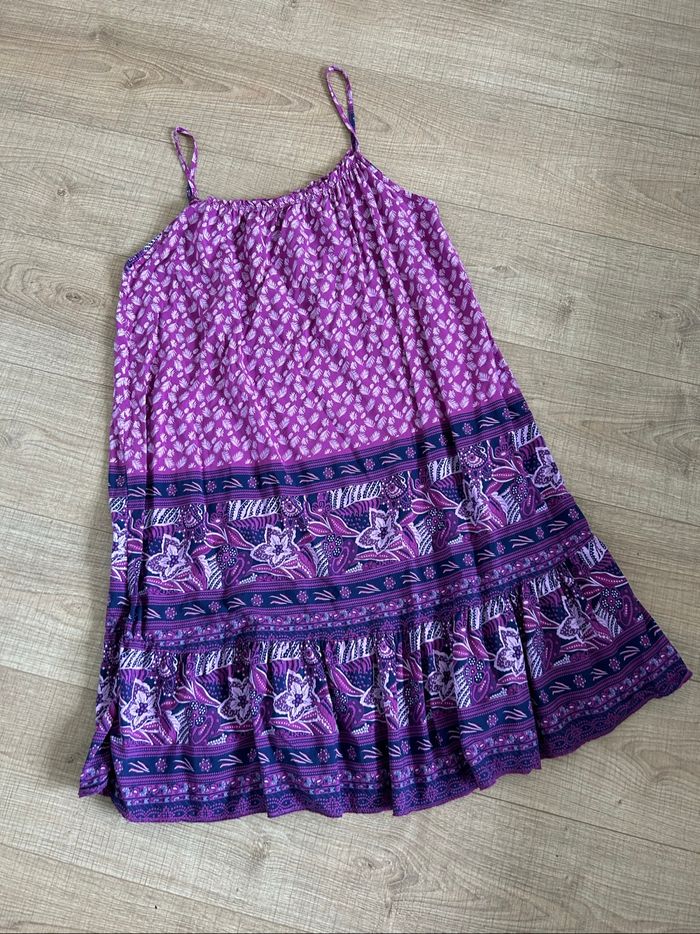 Robe d’été à bretelles taille unique jamais portée - photo numéro 7