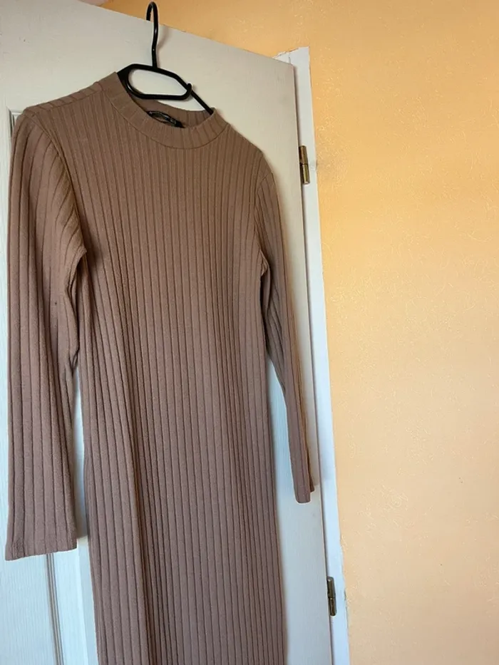 robe pull tricot marron stradivarius - photo numéro 3