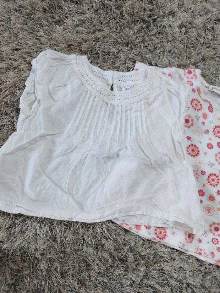 Lot de deux t-shirt manches courtes bébé fille 6 mois été - photo numéro 2