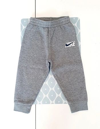 Jogging Nike - 24M