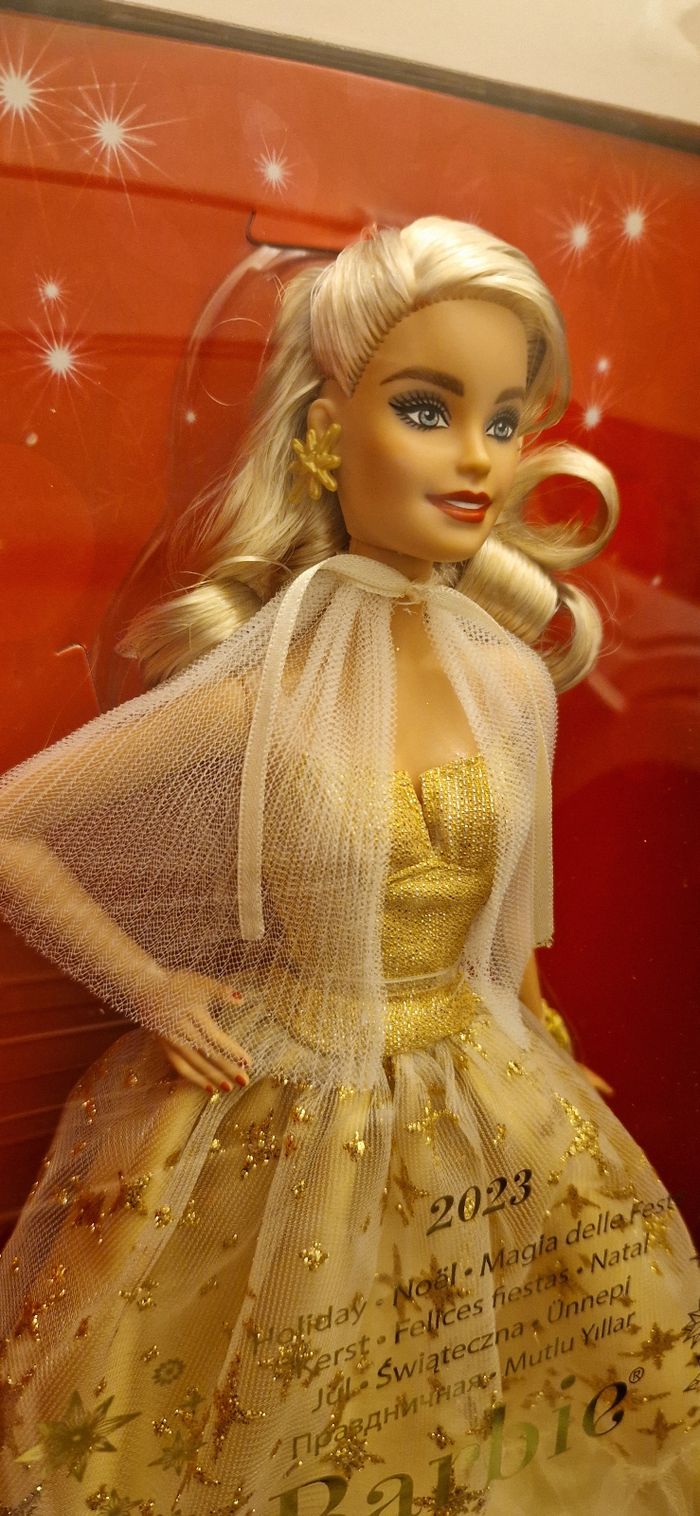 Barbie de Noël collector - photo numéro 9