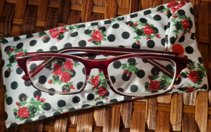 Étui à lunette artisanal