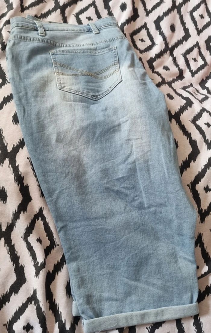Lot de 2 bermudas en.jean John baner neufs sans étiquettes 50 - photo numéro 2