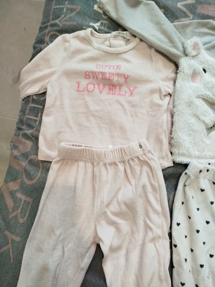 Lot pyjamas 24 mois - photo numéro 7