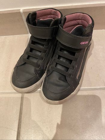 Paire de basket Geox noire fille