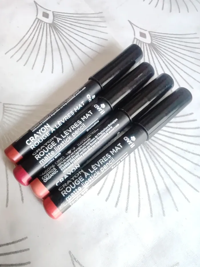 4 crayons à lèvres mat bio