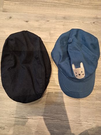 Lot deux casquettes taille 45