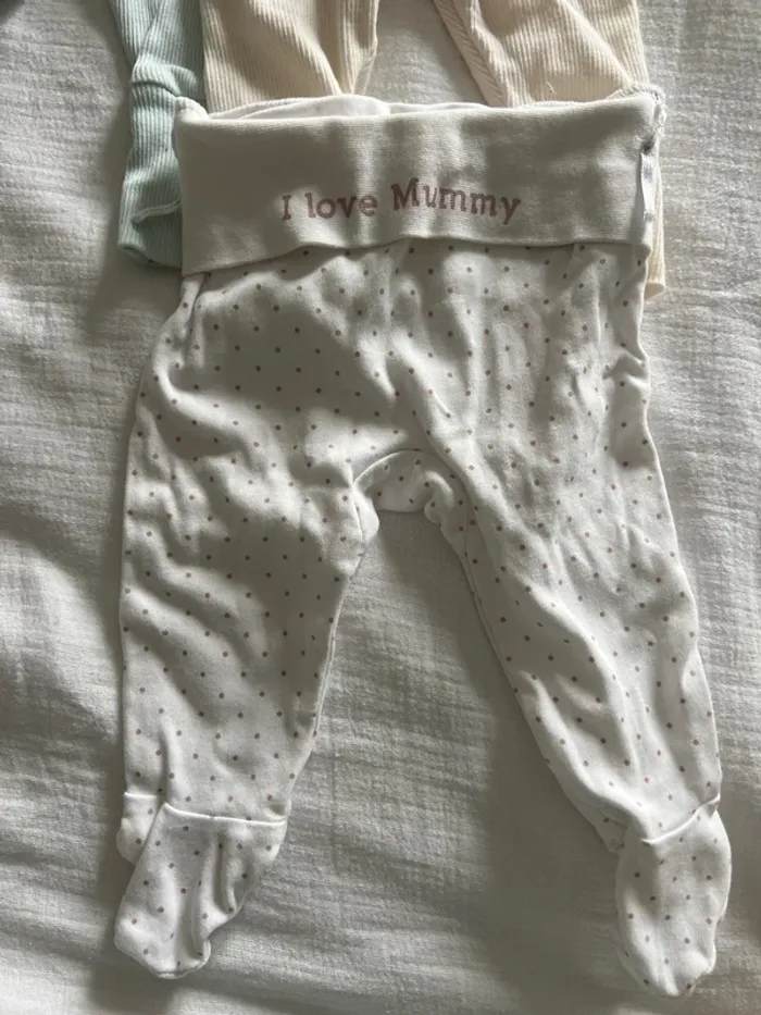 Lot de petits pantalons leggins 1/3 mois - photo numéro 3