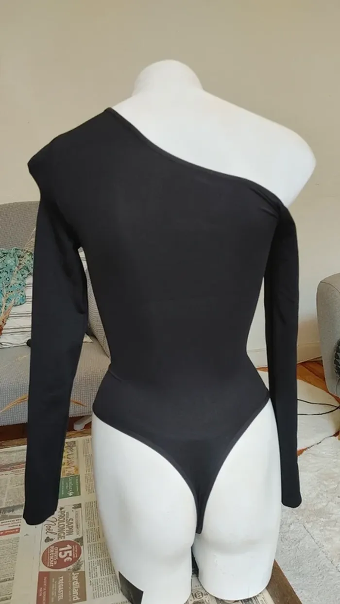 Body string oir épaule dénudée gainant moulant manches longues - photo numéro 2