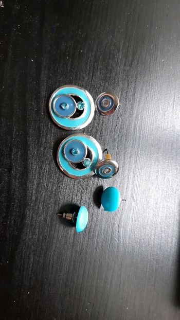 Lot 2 paires de boucles d'oreilles