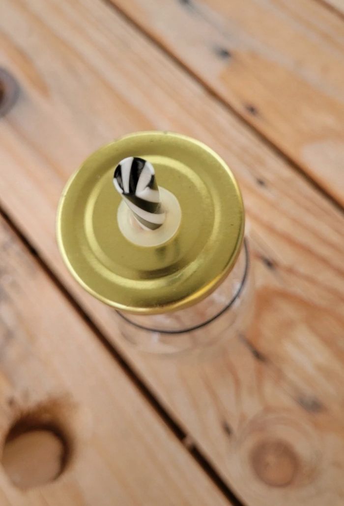Bouteille en verre avec paille - photo numéro 4