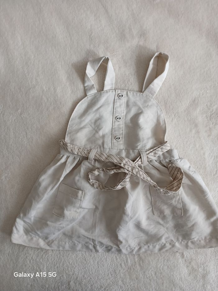 Lot de robes fille 12 mois tres bon état - photo numéro 2