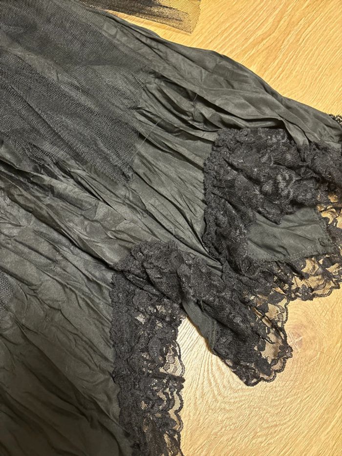 Robe noire dentelle et tulle - photo numéro 3