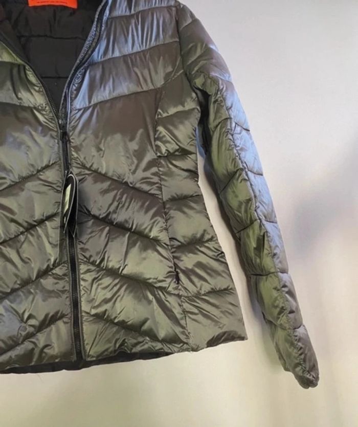 Veste doudoune capuche  Modèle Makalu  Marque White Goose  taille L neuve - photo numéro 2