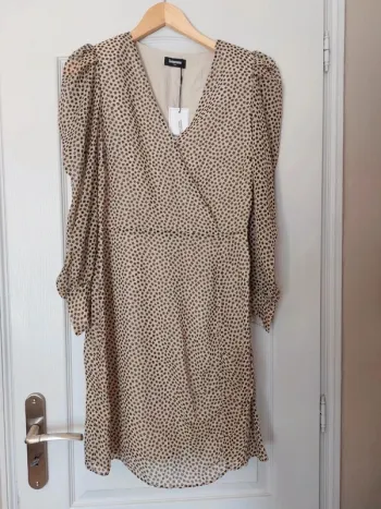 Robe élégante fluide taille 40 Sinequanon