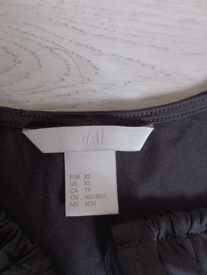 Body noir décolleté sexy taille XS H&M - photo numéro 4