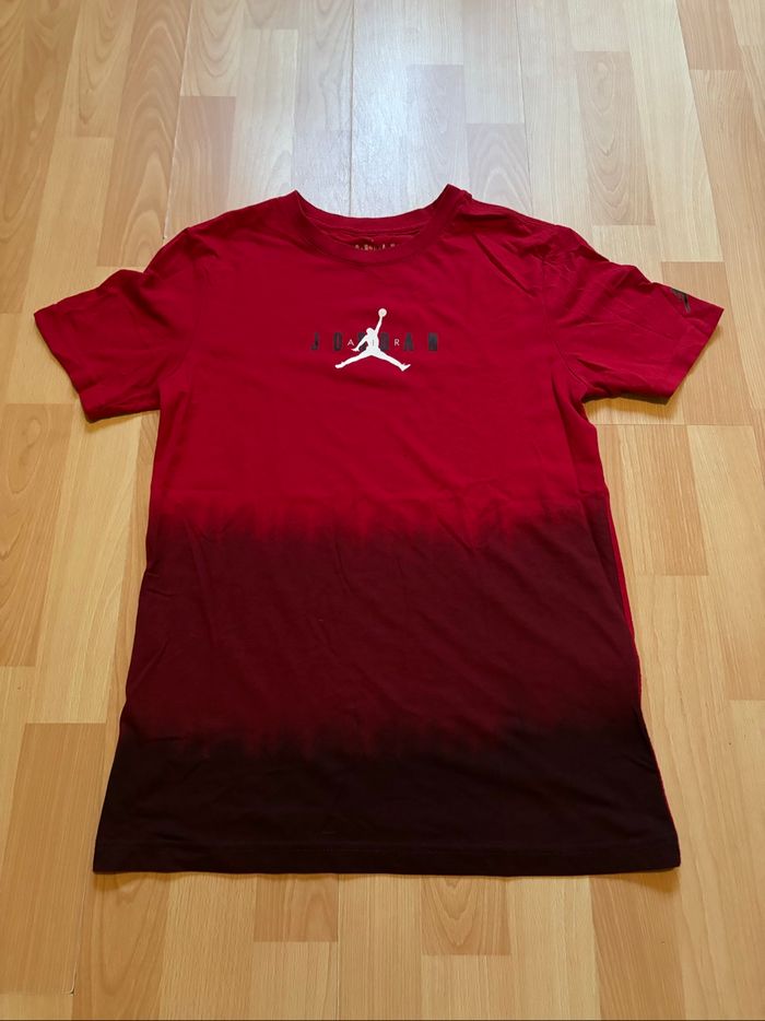 Tee-shirts