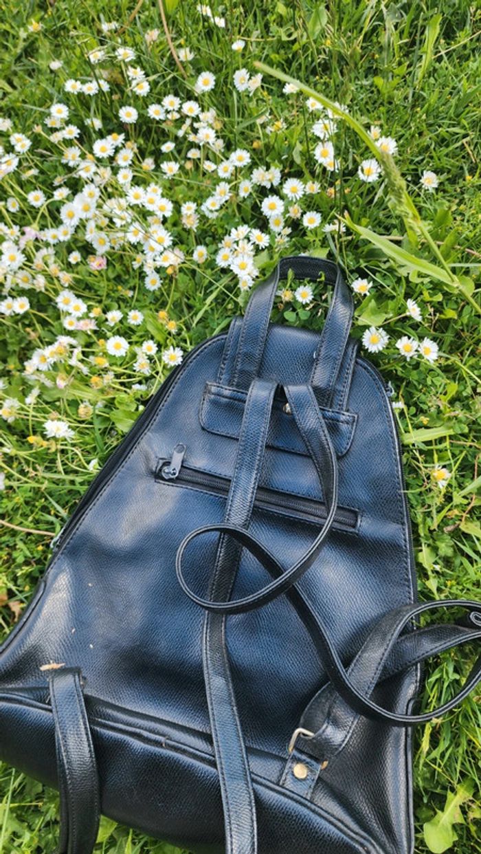 Sac à dos en cuir noir vintage - photo numéro 5