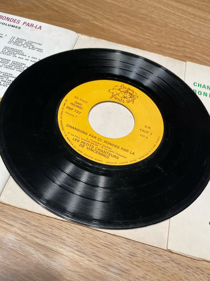 Vinyle 45 tours chansons/rondes - photo numéro 6