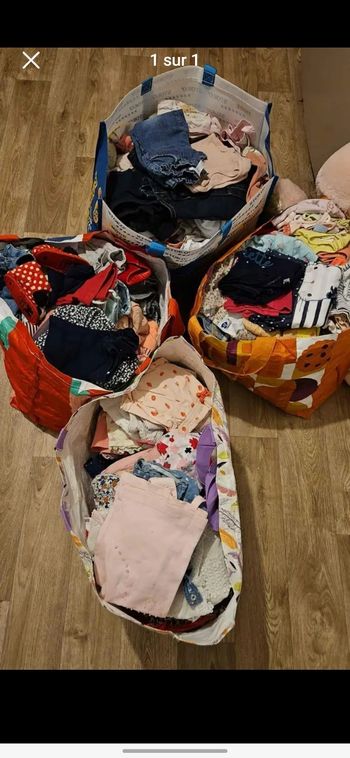 Gros lot 12 mois fille 400 pièce