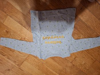 Tshirt à fleur gris et jaune fille