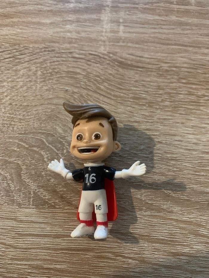 Figurine Victor la mascotte euro 2016 - photo numéro 5