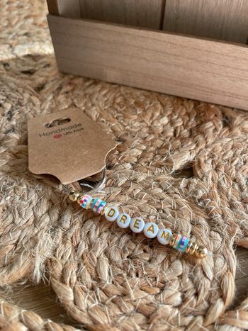 Porte clé perles lettres