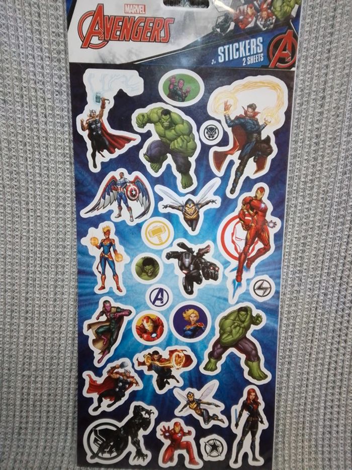 Autocollants stickers x2 "Avengers" Marvel - photo numéro 1