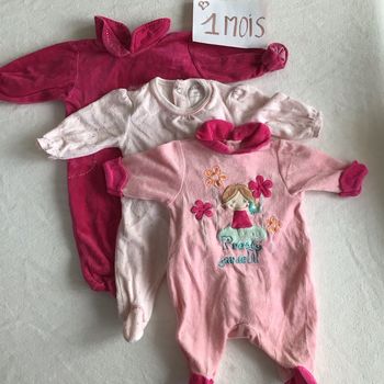Lot 11 pyjamas fille 1 mois