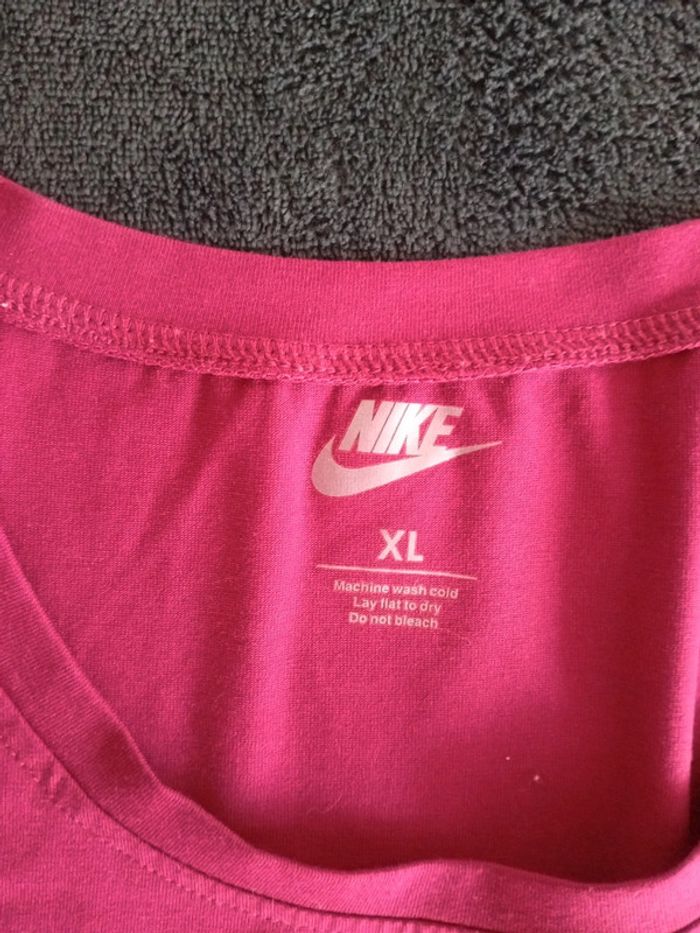 Tee shirt neuf taille 40/42 - photo numéro 3