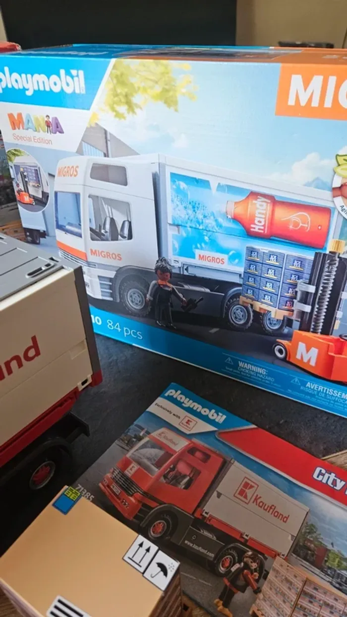 Lot de deux camions playmobil - photo numéro 3