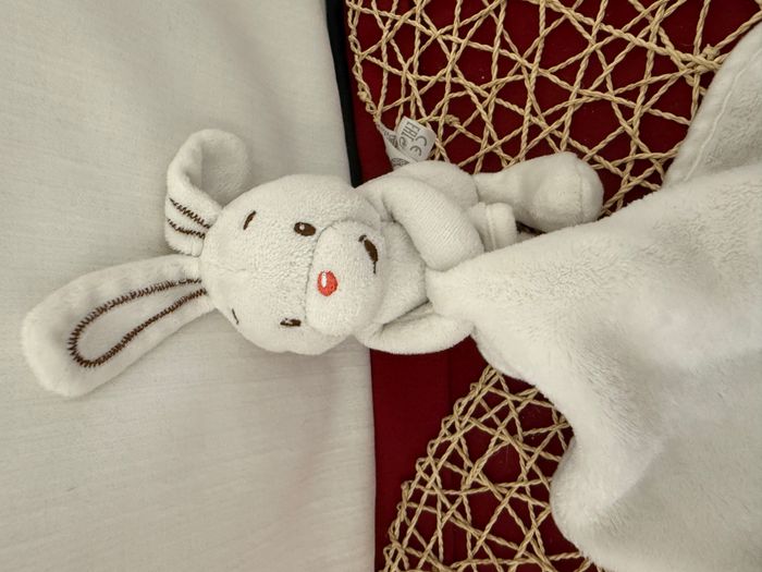 Doudou Mouchoir Lapin Auchan baby Blanc