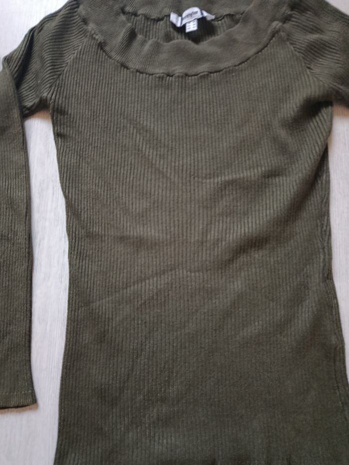 Pull marque Jennyfer taille M - photo numéro 2