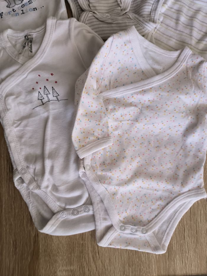 Lots de bodies - photo numéro 3