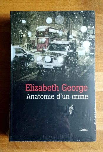 Livre Anatomie d'un crime Elizabeth George