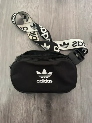 Sacoche banane adidas