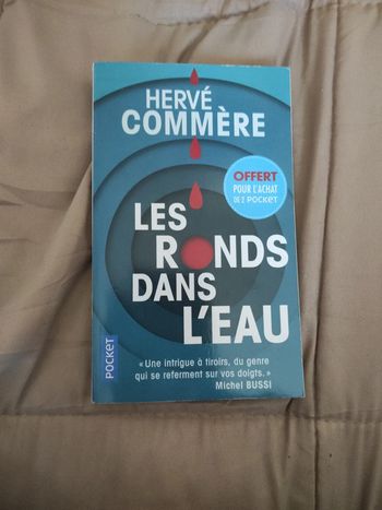 Les ronds dans l' eau