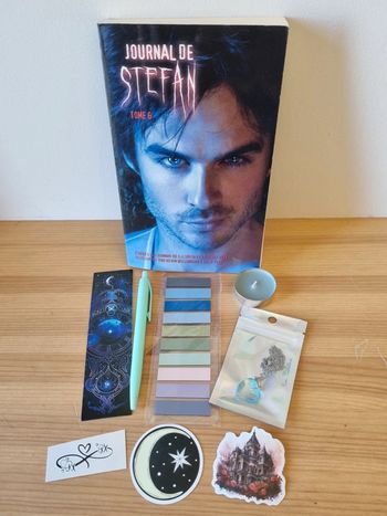 Box Journal de Stefan Tome 6
L.J. Smith + Goodies