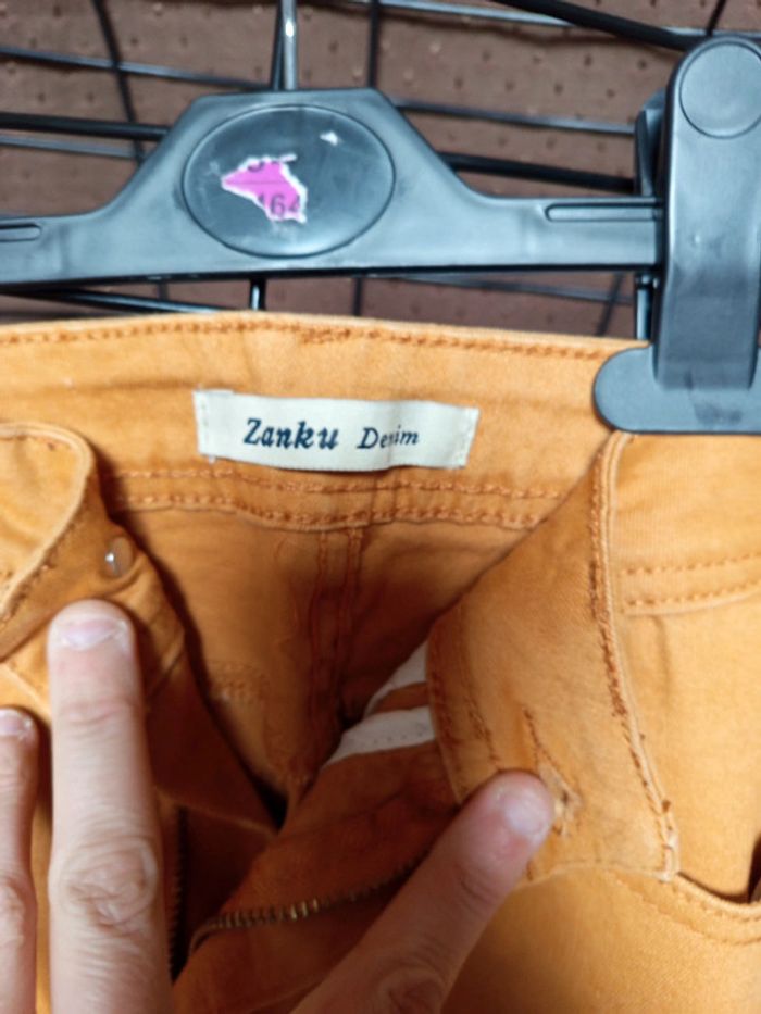 Jeans a trou taille 38 - photo numéro 3