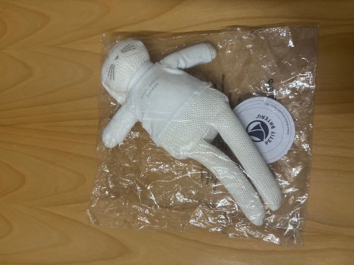 Doudou lapin blanc, petit bateau, neuf - photo numéro 2
