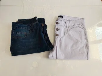 Lot pantalon pantacourt 38